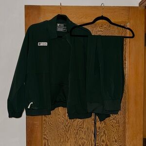 Figs racing green medium scrub jogger and jacket